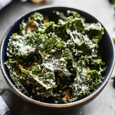 Garlic and Parmesan Kale Chips