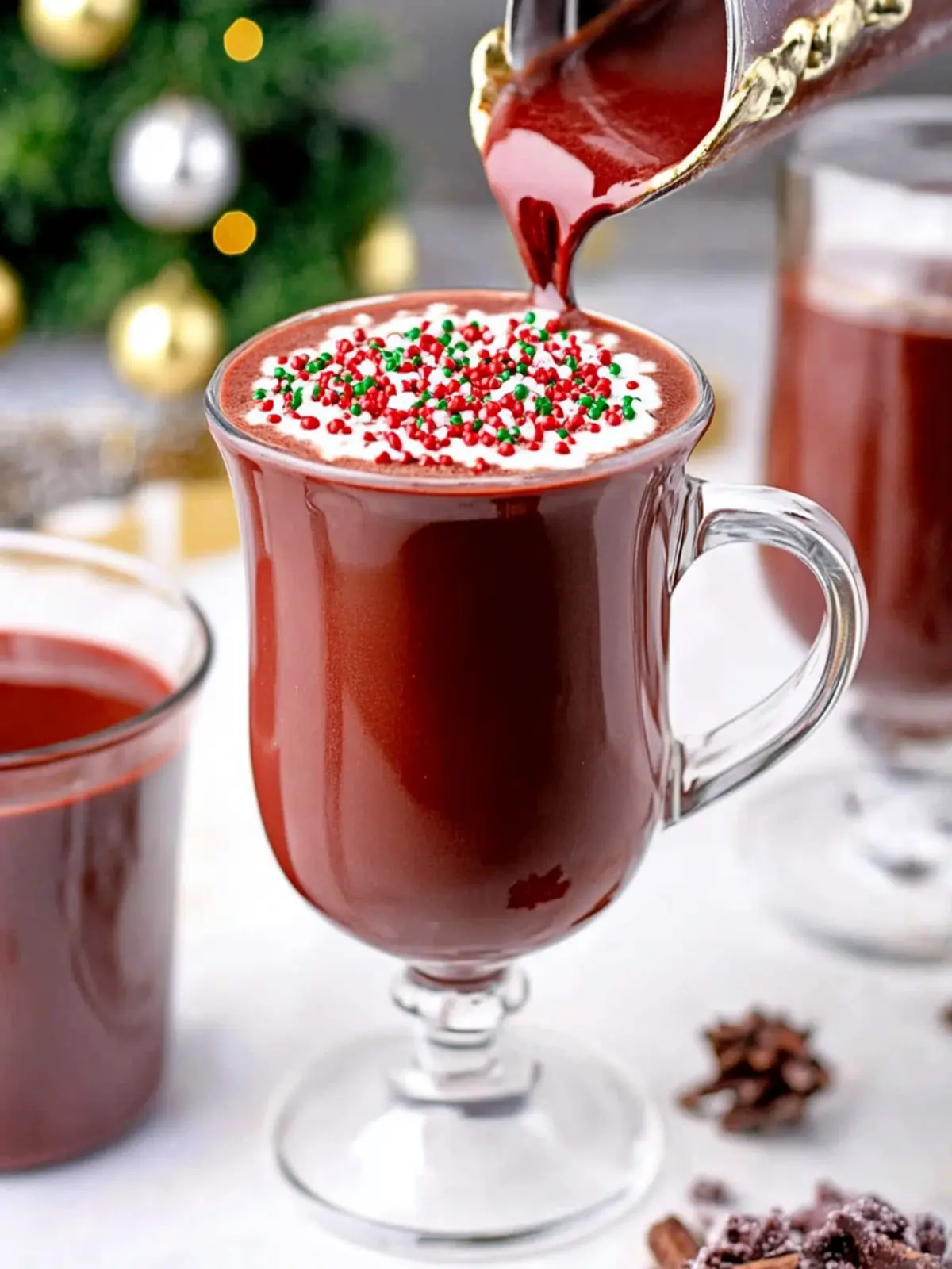 Red Velvet Hot Chocolate: A Cozy Indulgence You Need to Try 2 Red Velvet Hot Chocolate