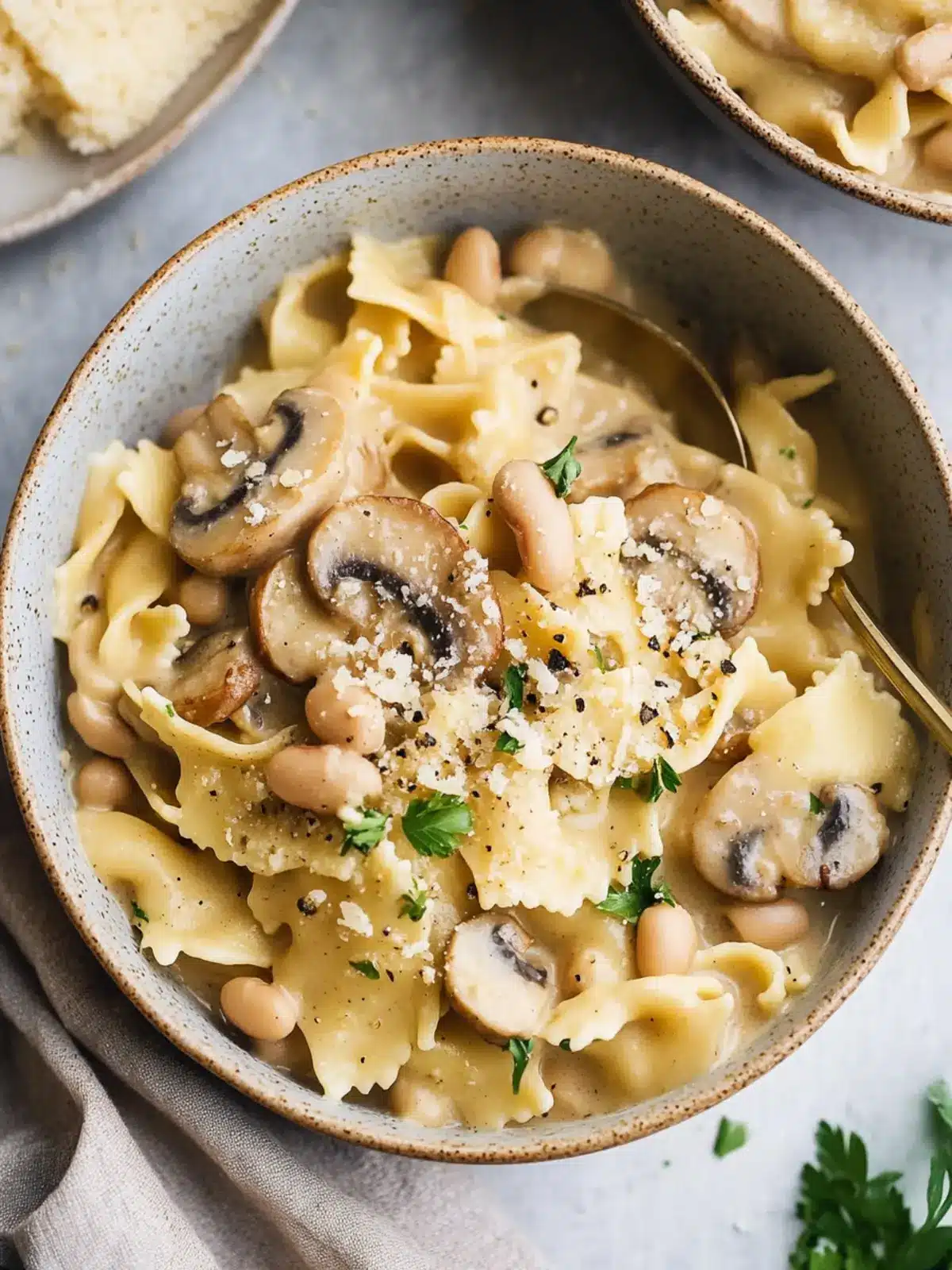 One-Pot Mushroom and White Bean Pasta That You’ll Love 2 One-Pot Mushroom and White Bean Pasta