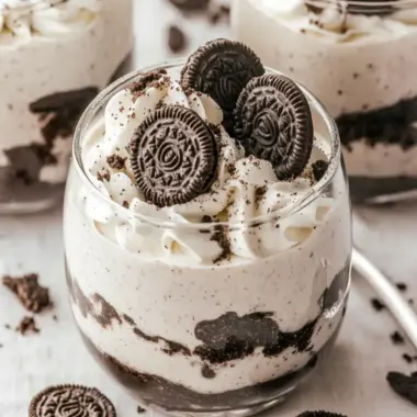 Irresistible Oreo Mousse: A Decadent Homemade Delight 9 Oreo Mousse