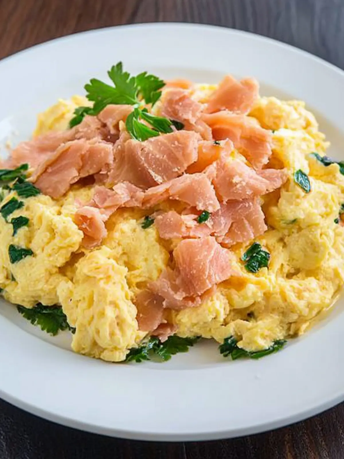 Delicious Scrambled Eggs with Smoked Salmon for Brunch Bliss 3 Scrambled Eggs with Smoked Salmon
