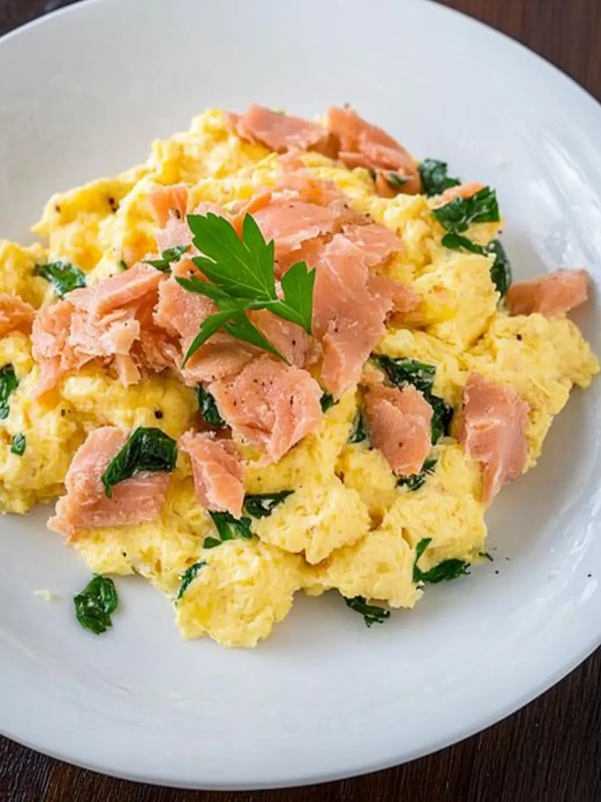 Delicious Scrambled Eggs with Smoked Salmon for Brunch Bliss 2 Scrambled Eggs with Smoked Salmon