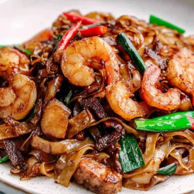 Savory Char Kway Teow: Your New Go-To Comfort Dish! 9 Char Kway Teow