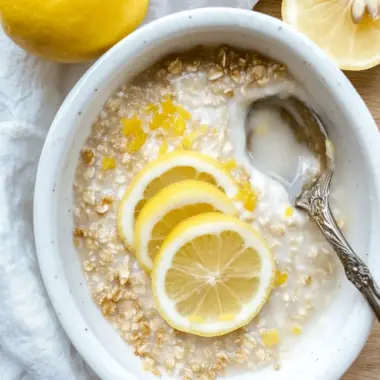 Deliciously Tangy Lemon Baked Oats in Just 12 Minutes 9 Lemon Baked Oats