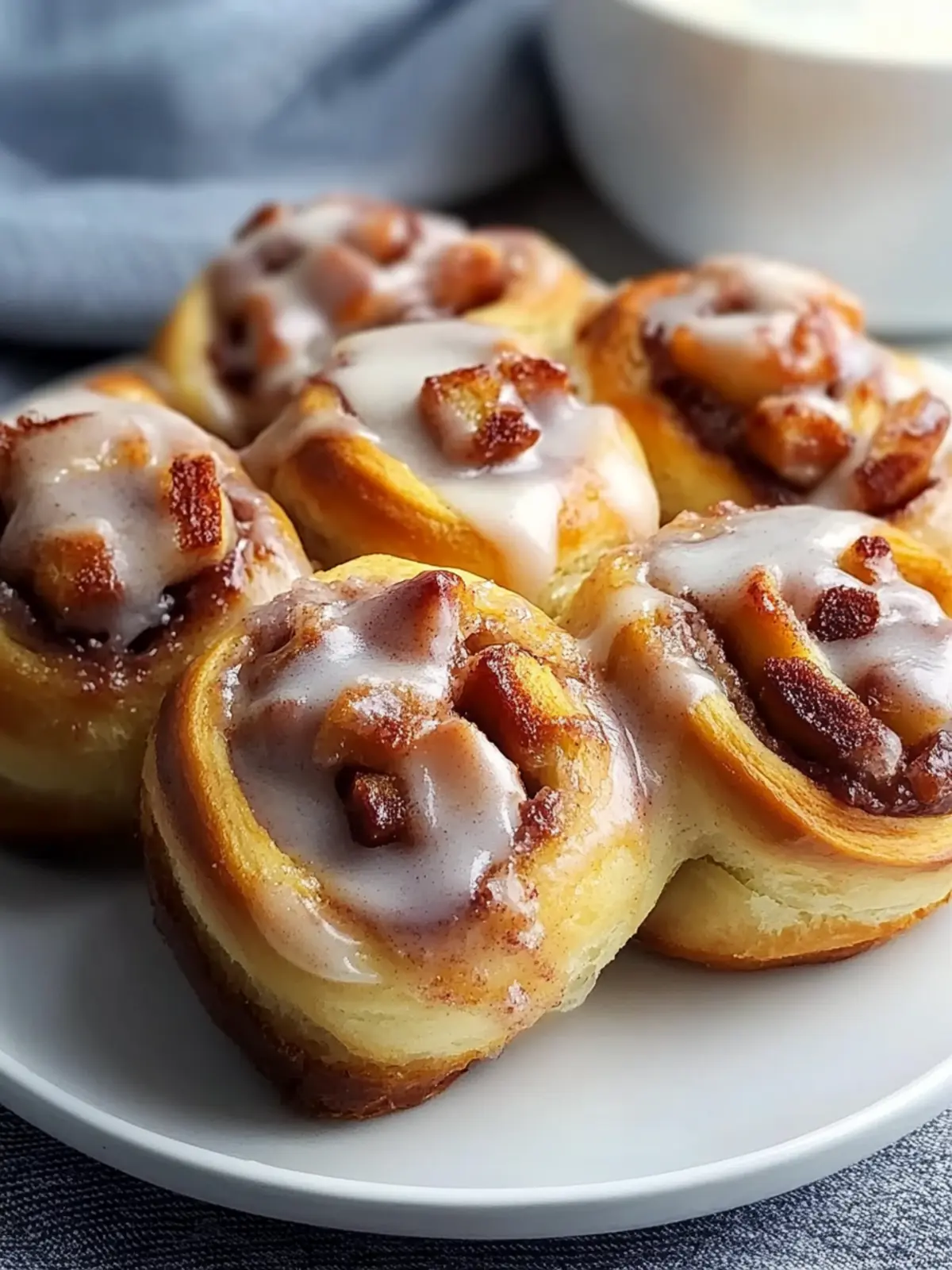 Delicious Breakfast Pigs in Cinnamon Rolls for a Cozy Morning 4 Breakfast Pigs in Cinnamon Rolls