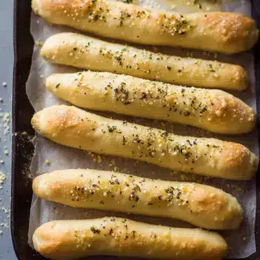 Ultimate Homemade Breadsticks: Soft, Flavorful, and Irresistible 9 Homemade Breadsticks