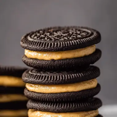 Decadent Peanut Butter Oreos You Can’t Resist! 10 Peanut Butter Oreos